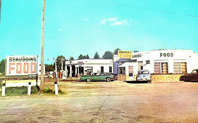 Mid-War Bar (John Henrys) - Old Postcard Of Beaudoins Cafe